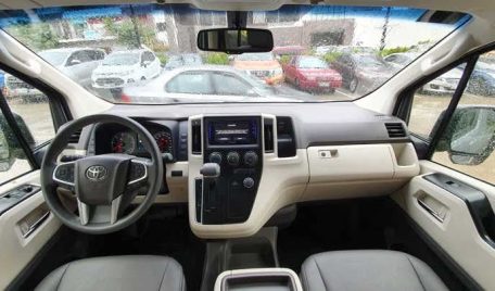 TOYOTA GL GRANDIA MT