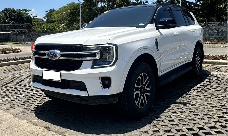 FORD EVEREST TREND