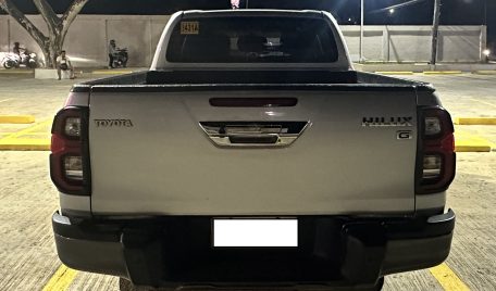 TOYOTA HILUX
