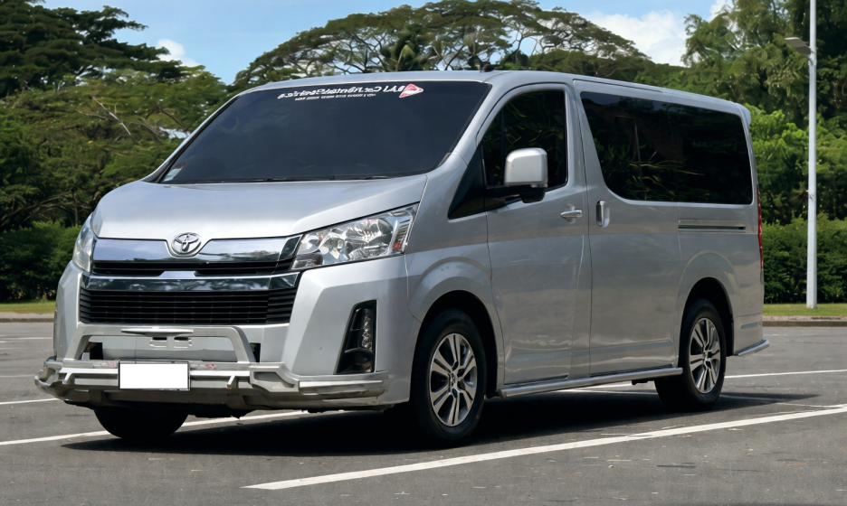 TOYOTA GL GRANDIA (A/T)